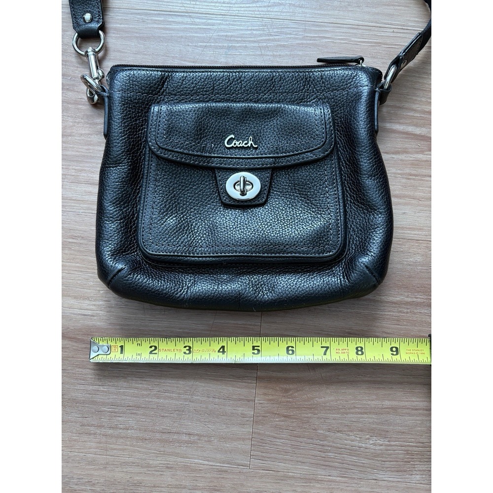 Coach Black Pebbled Leather Turn Lock Pocket Swingpack Crossbody Bag F45012 - Picture 7 of 8